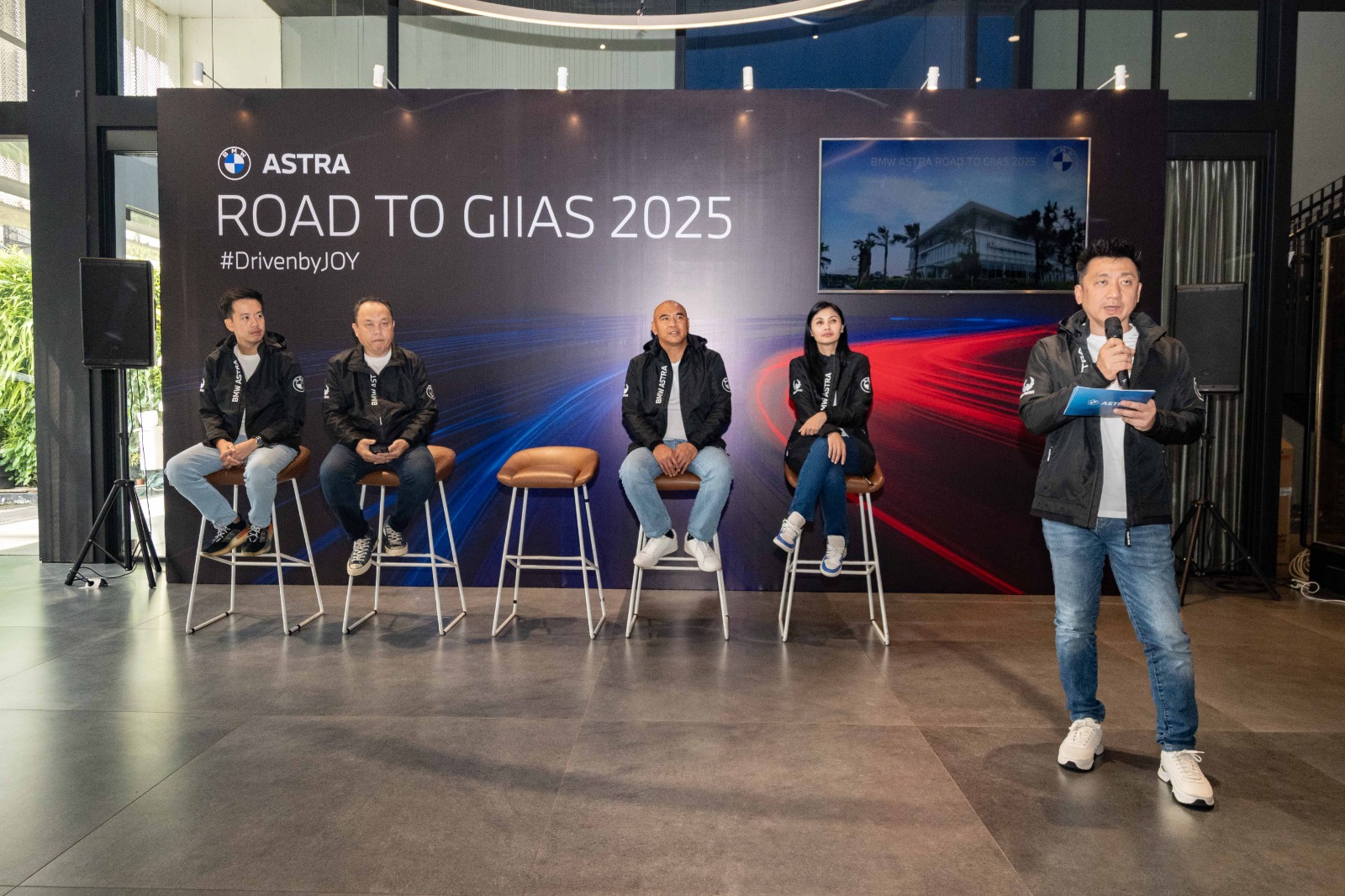 BMW Astra Sediakan Shuttle Bus dan Tiket GIIAS Gratis bagi Pelanggan