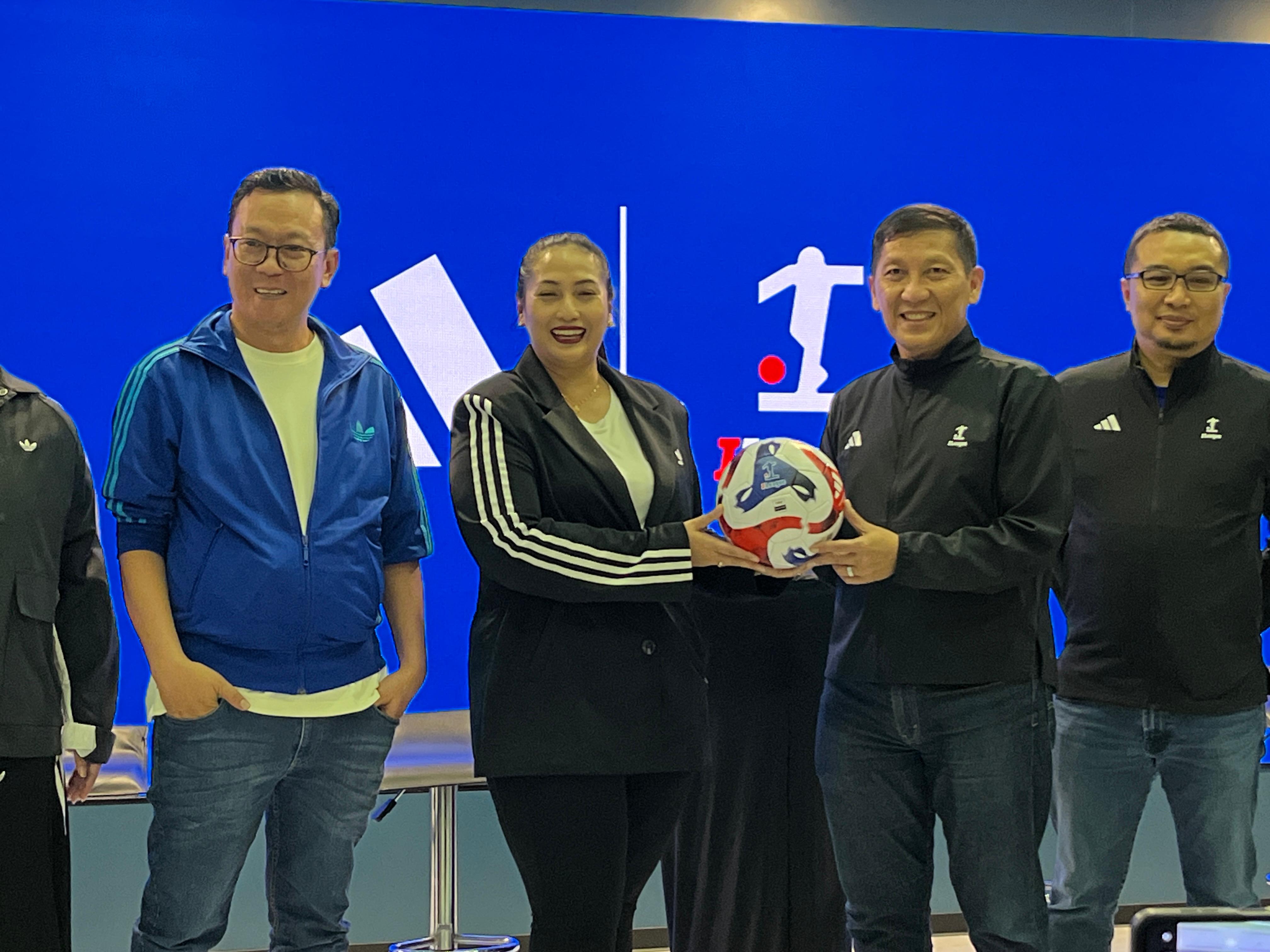 Adidas Resmi Jadi Pemasok Bola dan Referee Kit I League