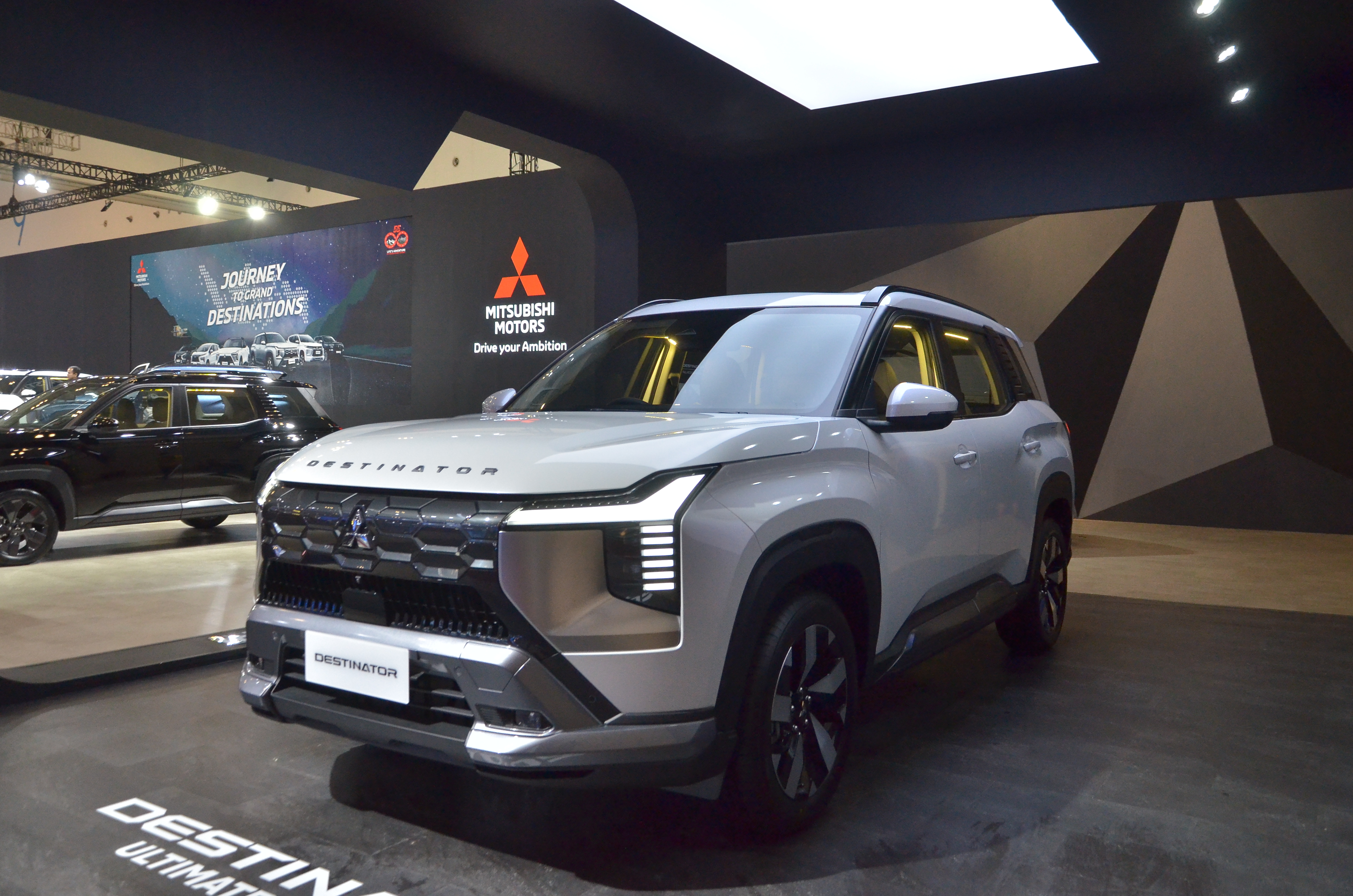 Mitsubishi All New Destinator: SUV Tujuh Penumpang untuk Keluarga Petualang