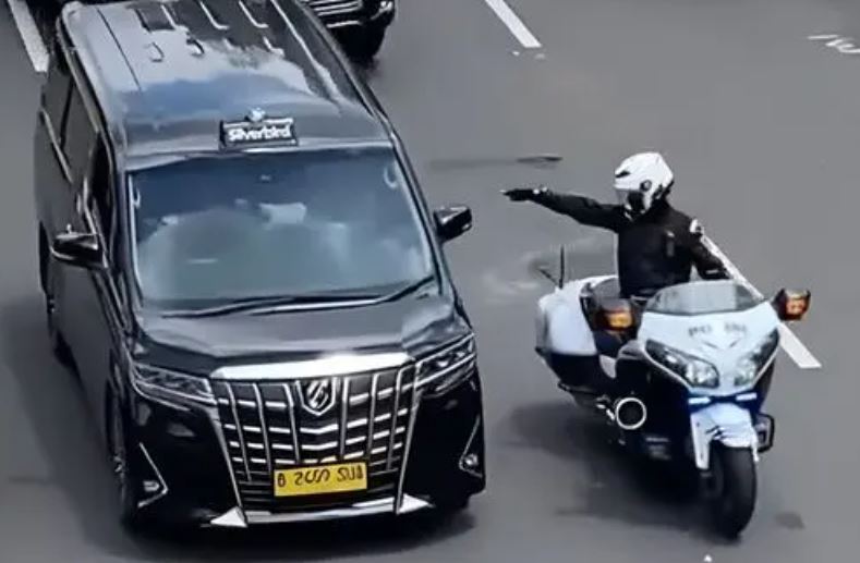 DPR Desak Polri Hentikan Patwal Figur yang Tak Layak