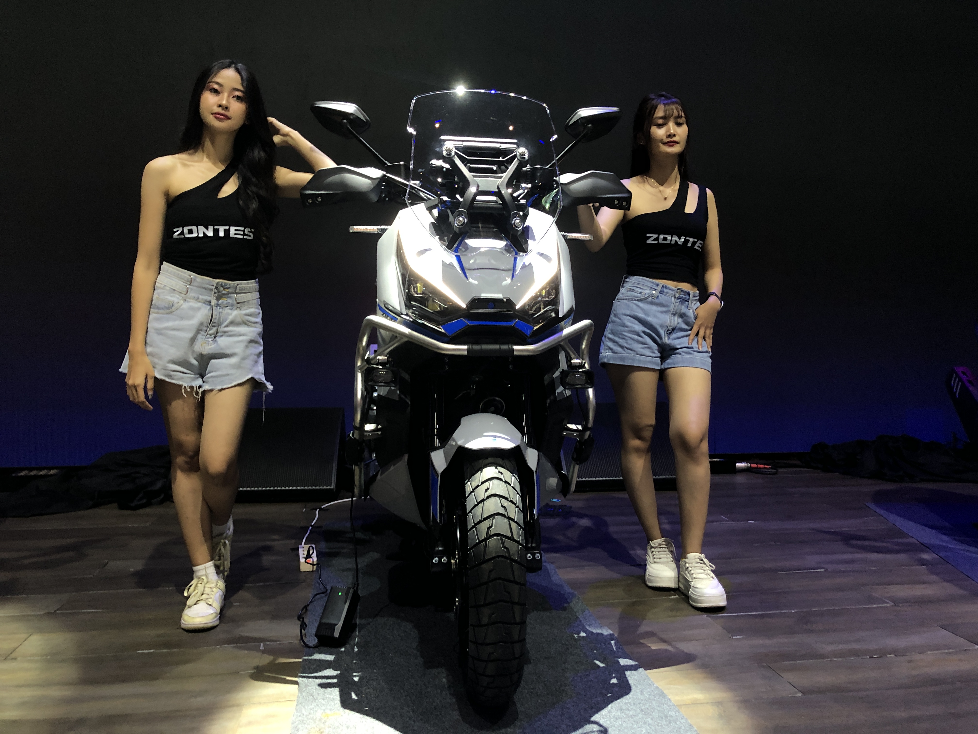 Zontes ZT368G Resmi Meluncur di Indonesia: Maxi Scooter Rasa Adventure