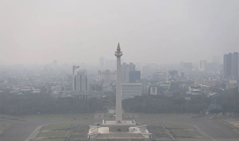 Udara Jakarta Tidak Sehat, Warga Diminta Pakai Masker Saat Beraktivitas di Luar