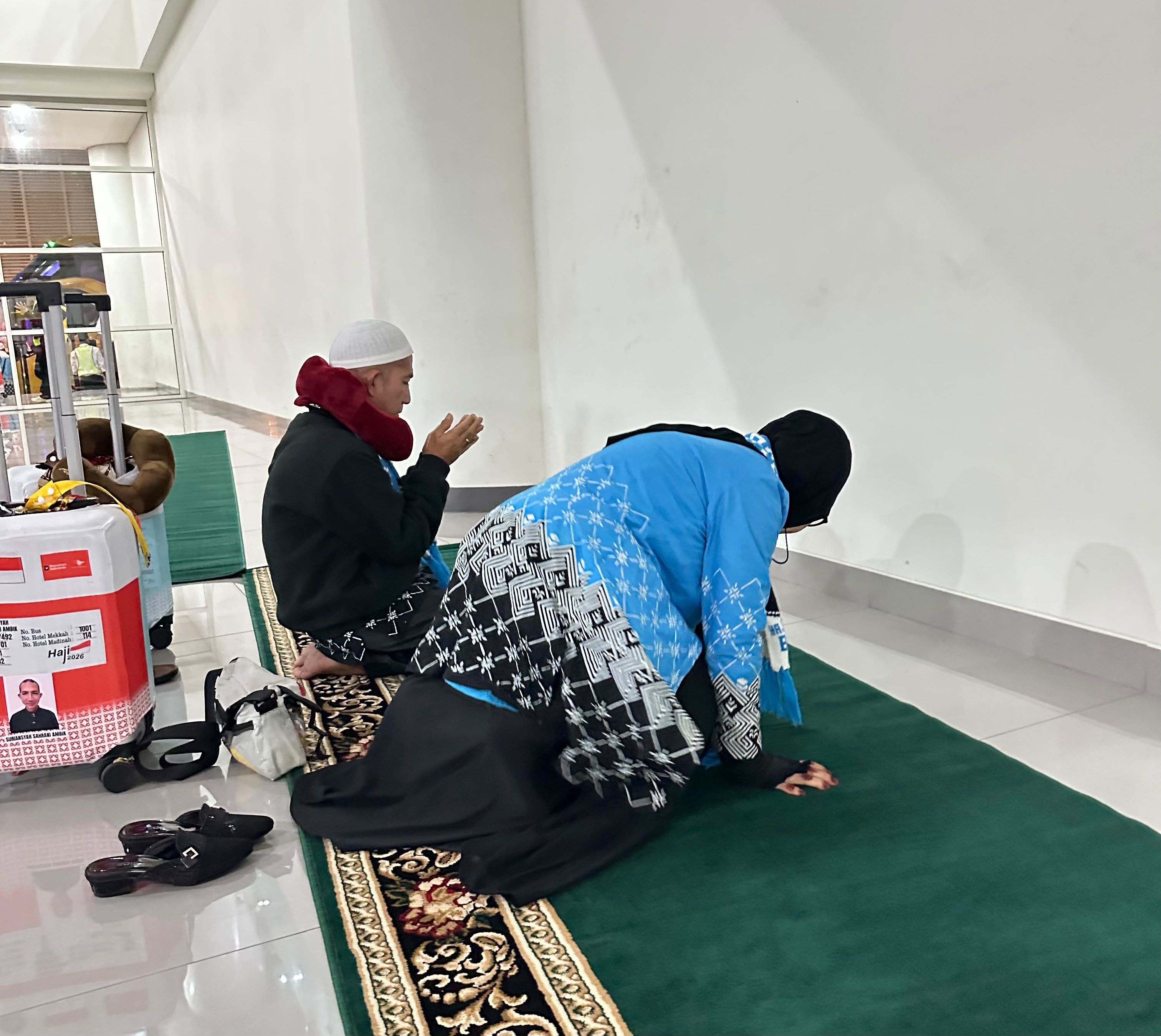 Jemaah Haji Kloter Pertama Embarkasi Banjarmasin Tiba di Bandara Syamsudin Noor
