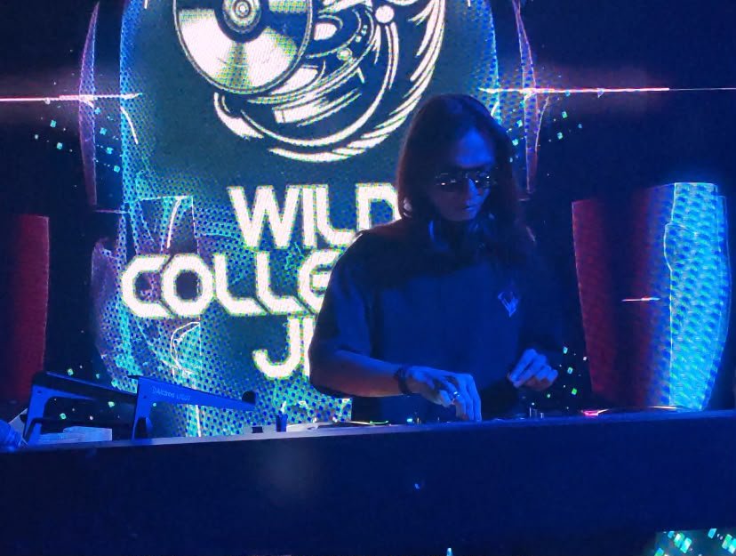 DJ Diandr4 Tampil Memukau Anak Kemang
