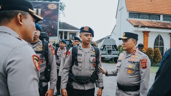 Polda Bali Kirim 100 Personel Brimob untuk Tangani Karhutla di Kalsel